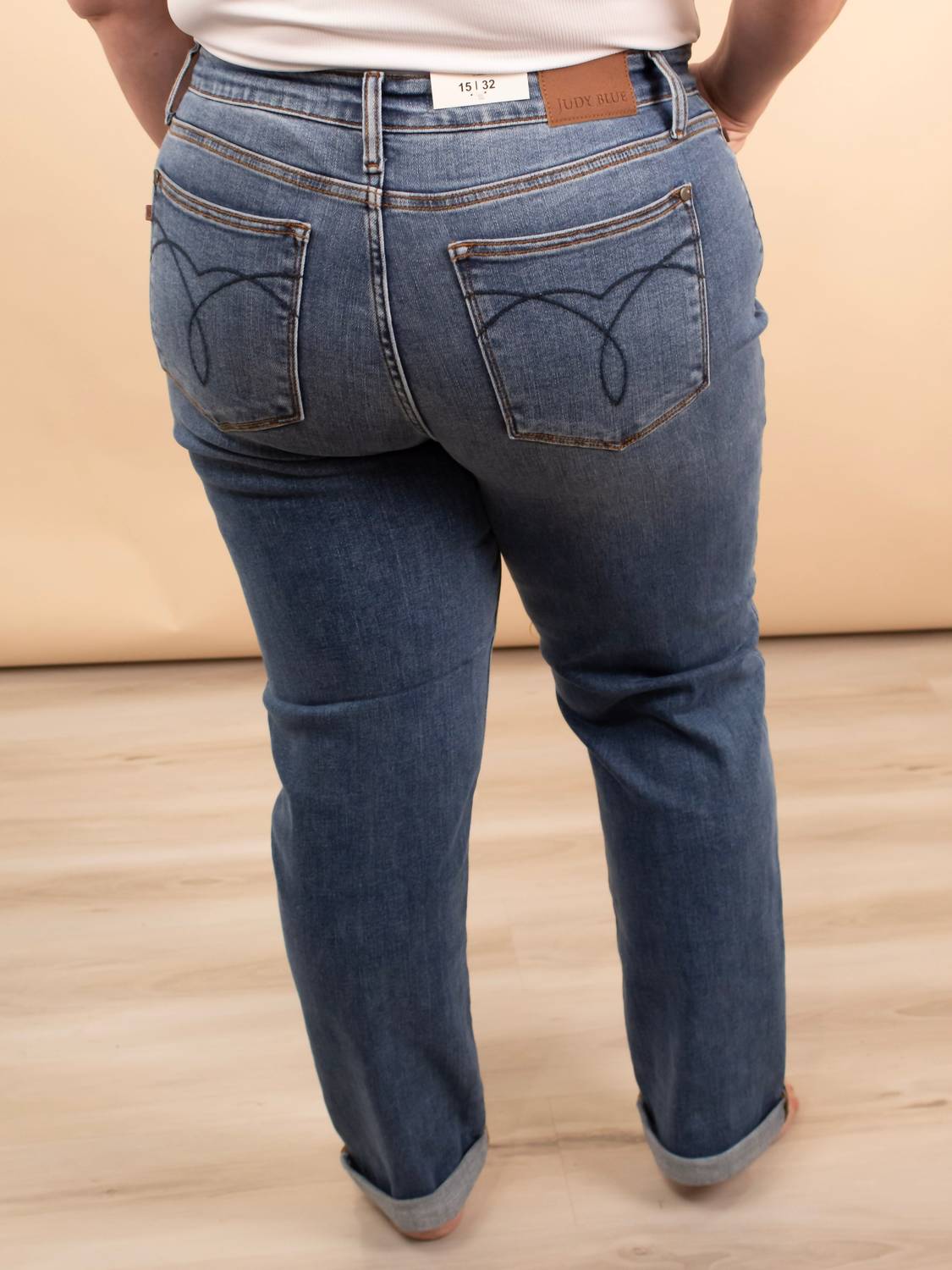 Judy Blue - Classic Mid-rise Boyfriend Jeans