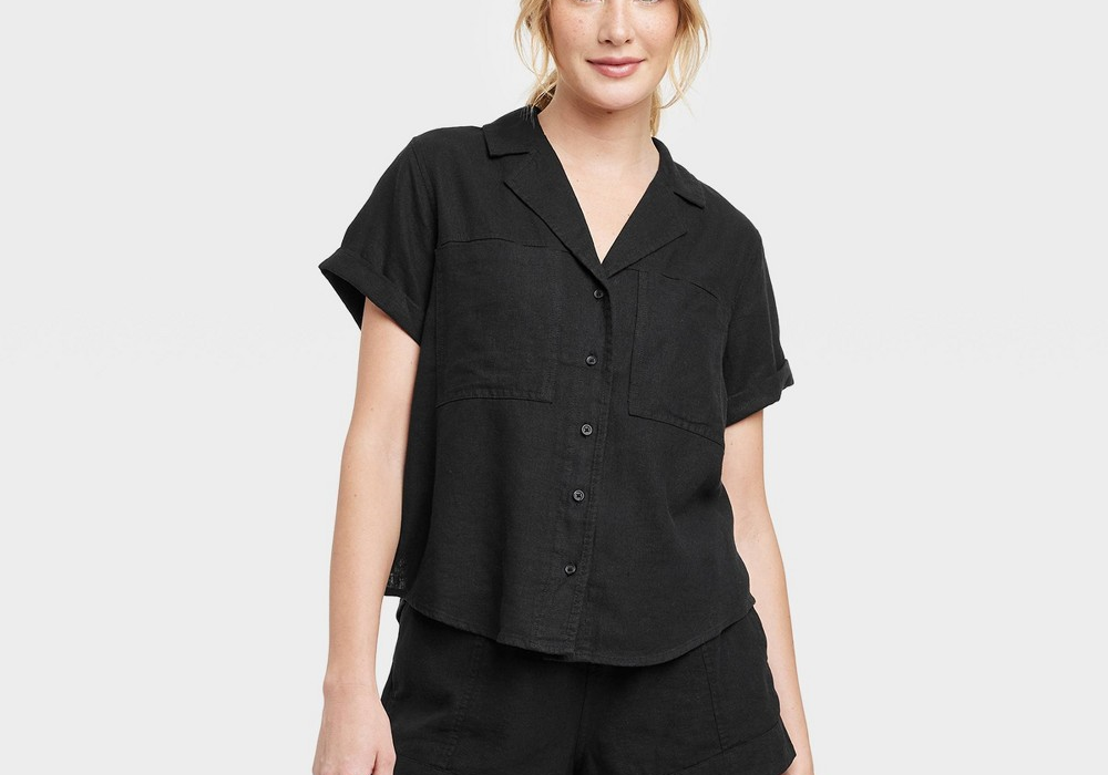 Black Linen Shirt for Women - Size M with Short Sleeves and Buttons, Universal Thread