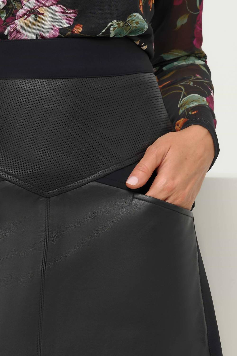 Anatomie - Perf Leather Skirt