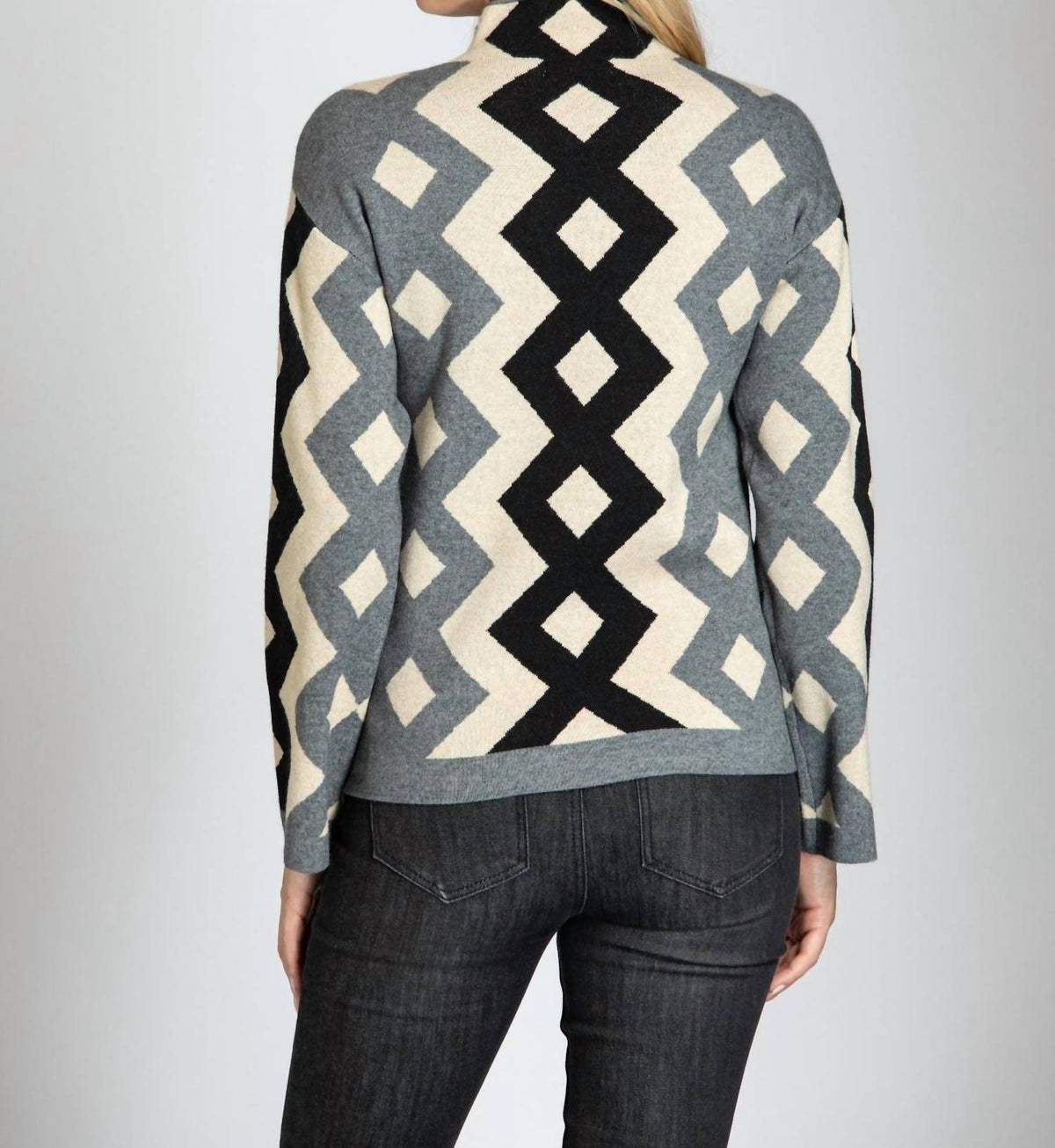Apny - Argyle Mock Neck Sweater