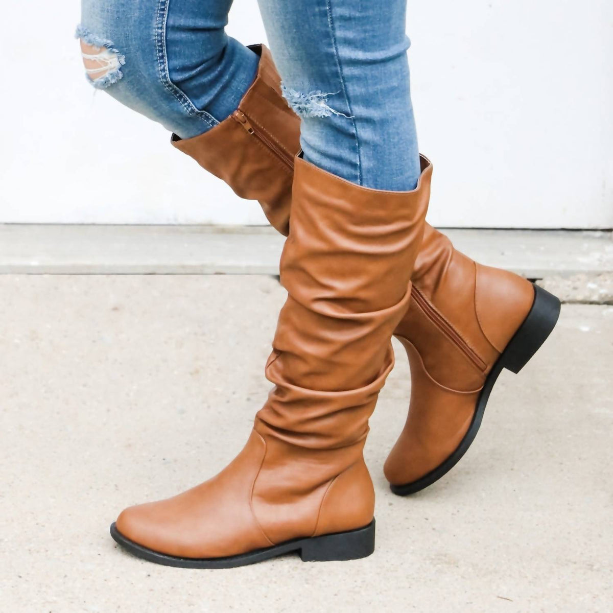 Qupid - Women's Slouchy Crinkle Boots