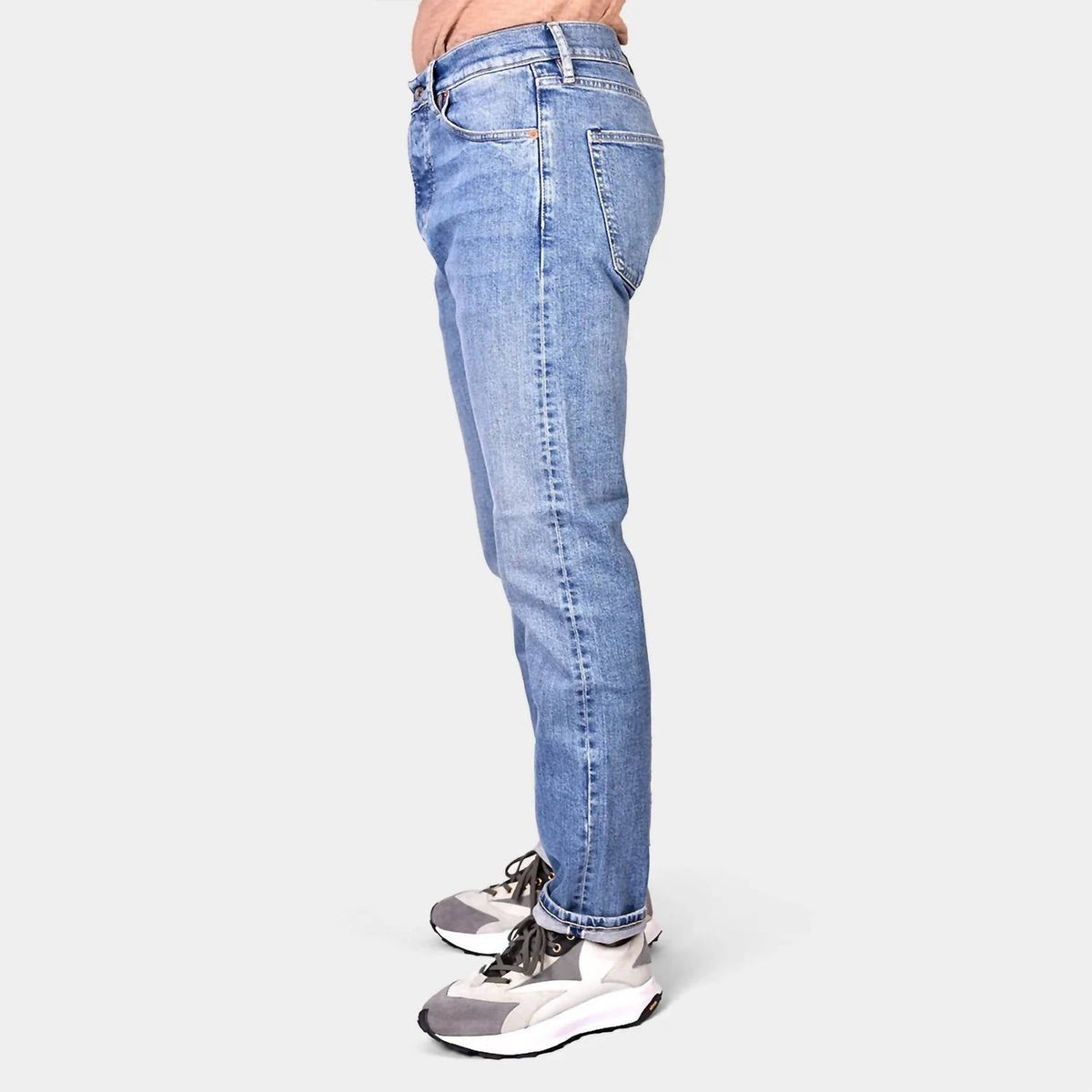 C.O.F. Studio - M07 80's High-rise Jean