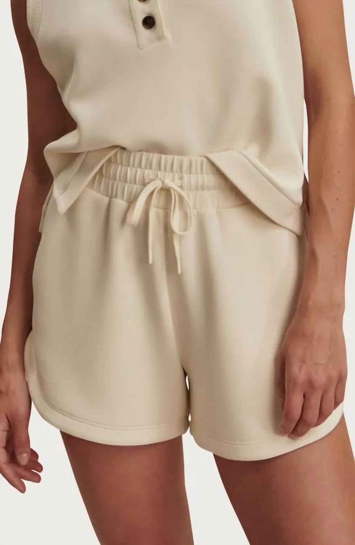 Varley - Coulter High Rise Short