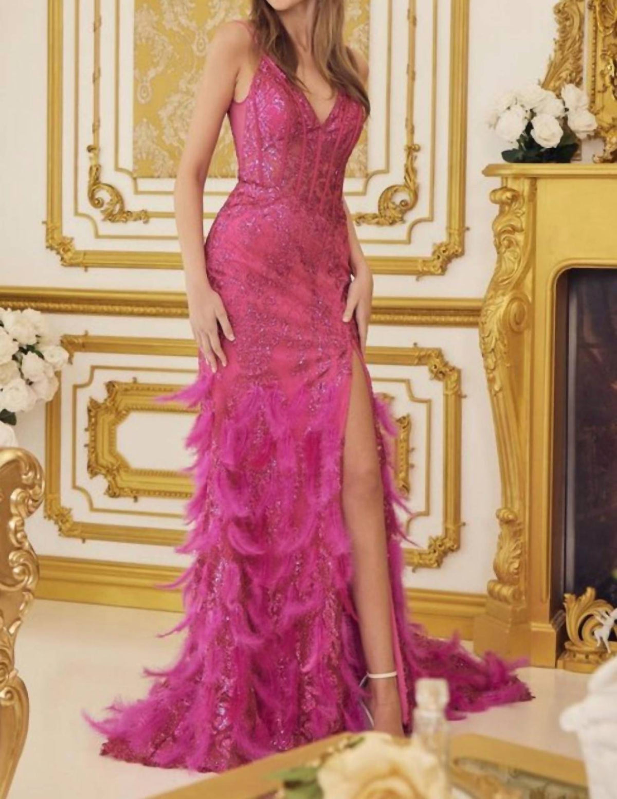 Nox Anabel - Fitted Feather Maxi Prom Dress