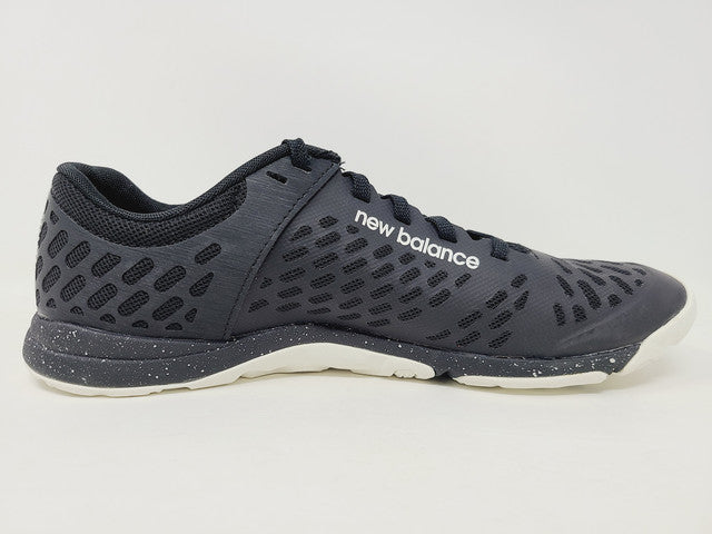 New Balance Women's 20 v4 Minimus X-Training Shoes Black/Silver