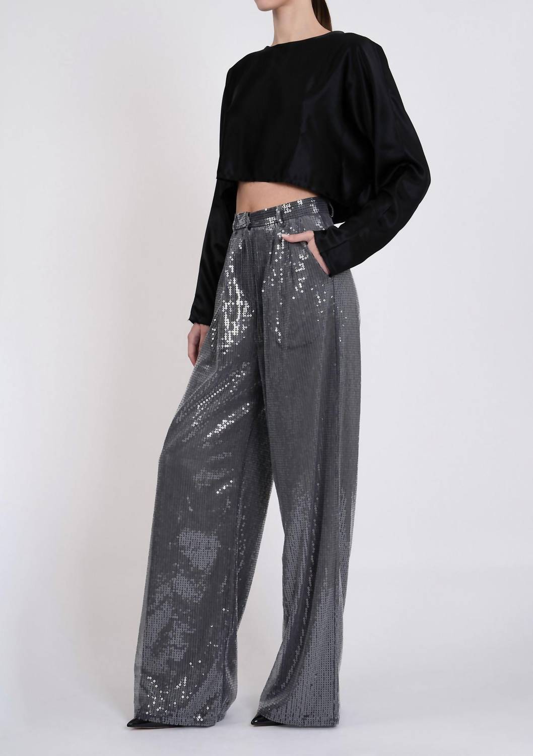 Nonchalant Label - Roxanne Pant