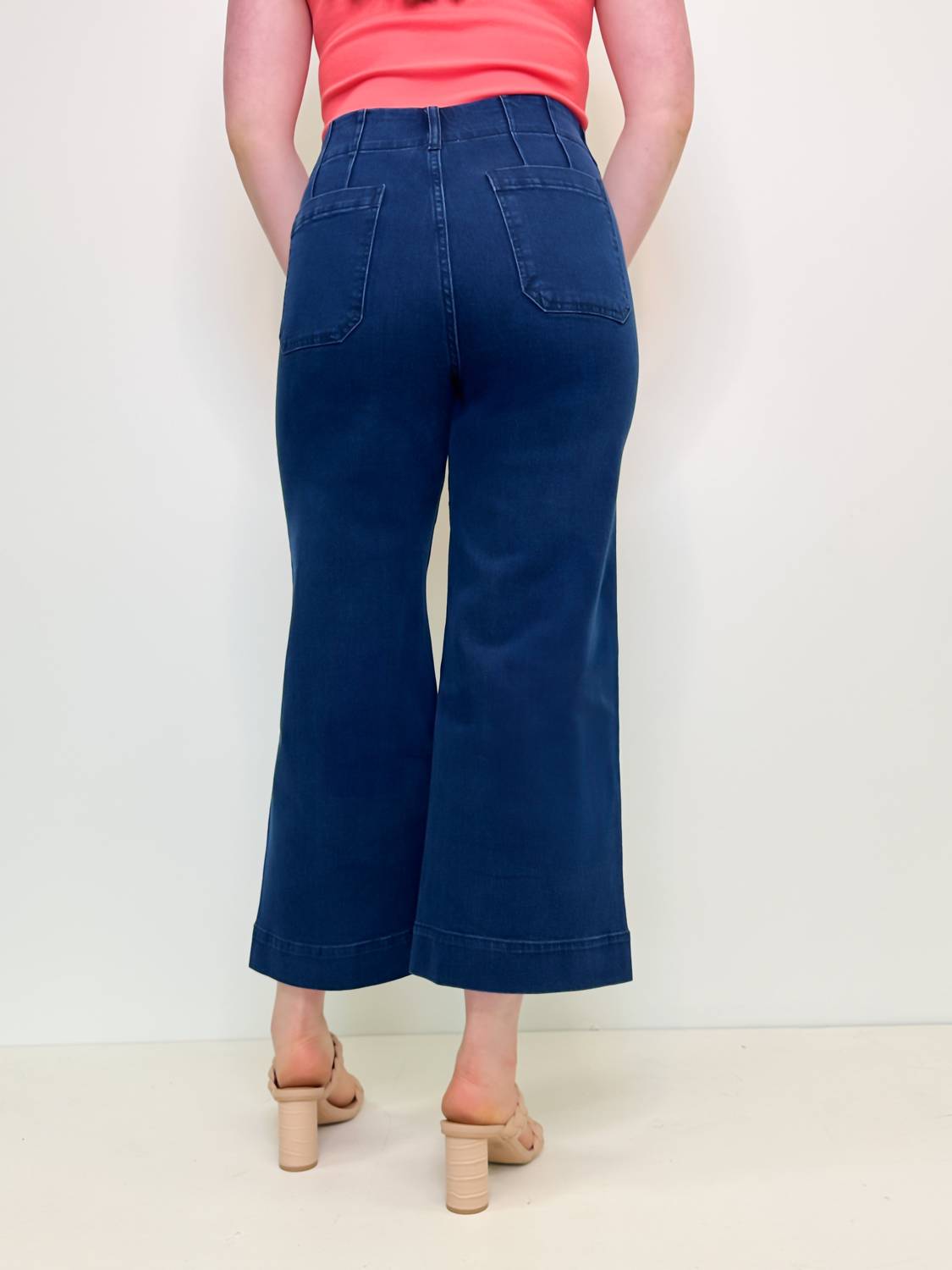 Ee:Some - Lilibet High Waisted Stretch Jeans