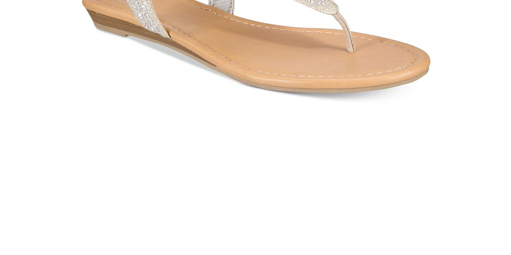 Material Girl Women's Shayleen Open Toe Casual T-Strap Sandals Gray Size 7.5M