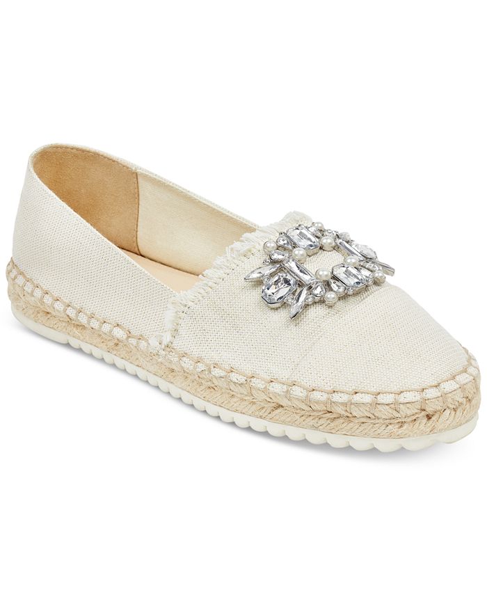 Marc Fisher Women's Barnum Fabric Closed Toe Espadrille Flats White Size 5 M