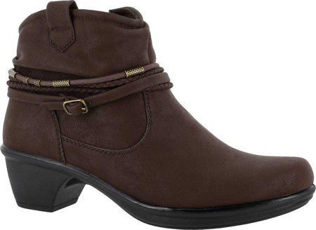 Easy Street Women's Wrangle Bootie Brown Size 7.5M