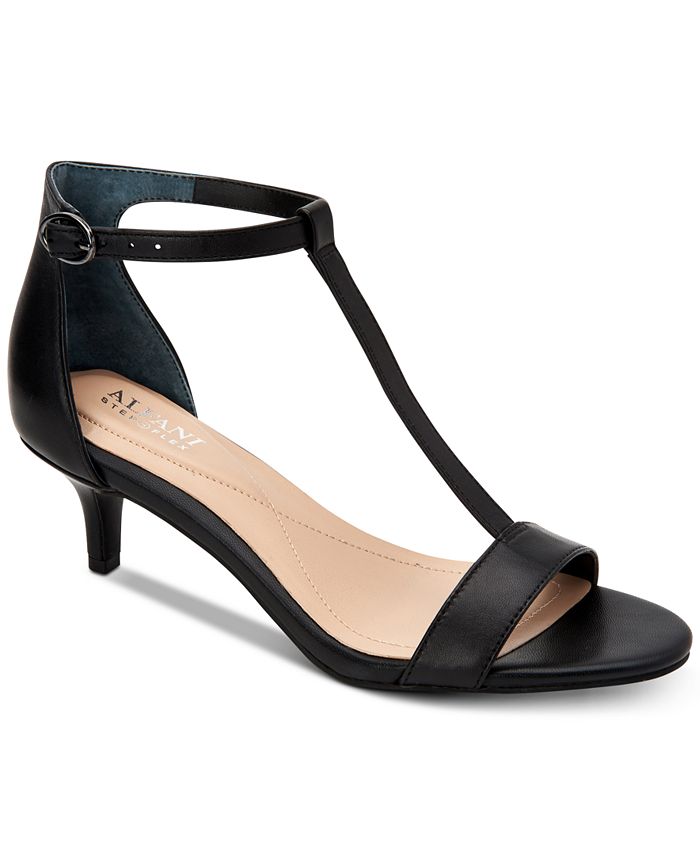 Alfani Women's Chiarra Leather Open Toe Formal T-Strap Sandals Blush  Size 7.5M