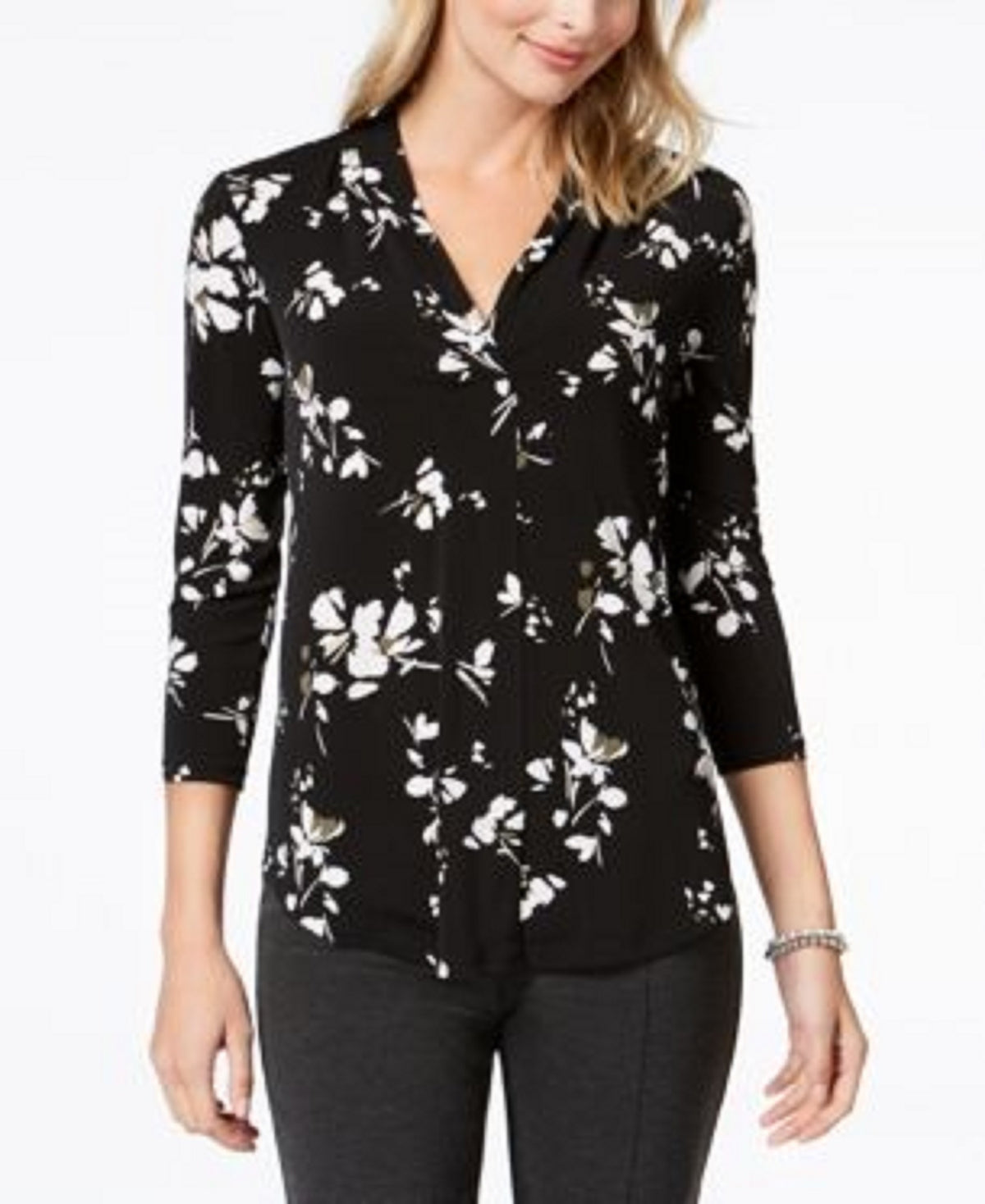 Charter Club Women's Printed V-Neck Top Black Size Medium