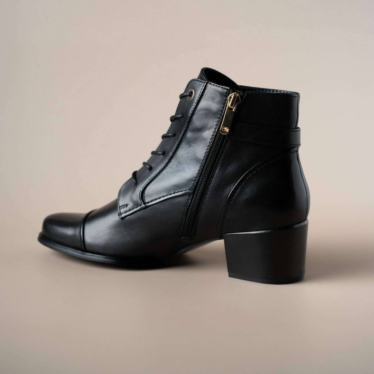 Regarde Le Ciel - Women's Jolene Boot
