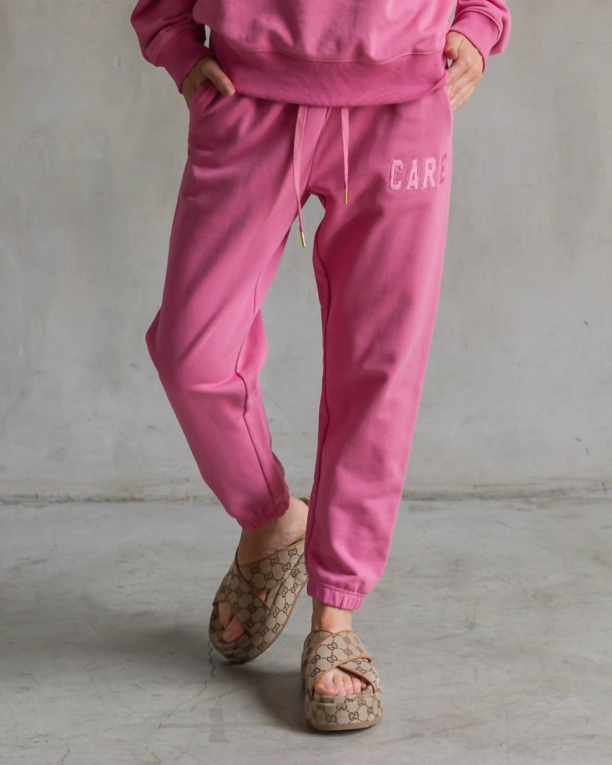 Care Tucker - Care Classic Sweatpants