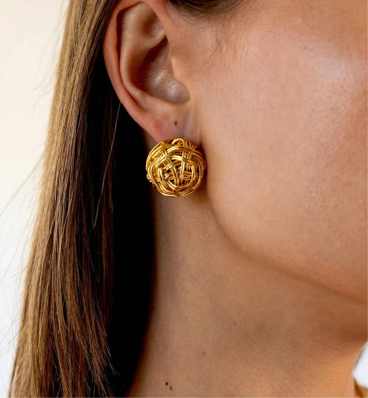 Sahira - Remy Statement Stud