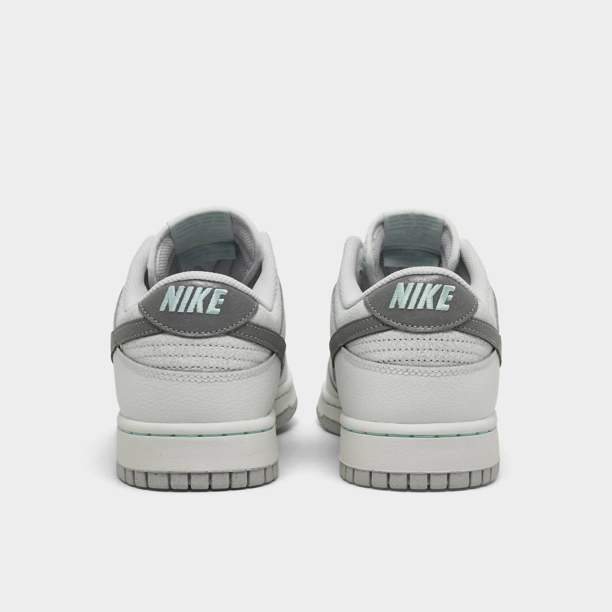 Nike - Men's Dunk Low Retro Se Shoes