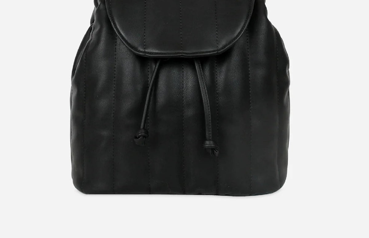 Fawn Design Women's The Quilted Cinch Backpack Black Size Regular