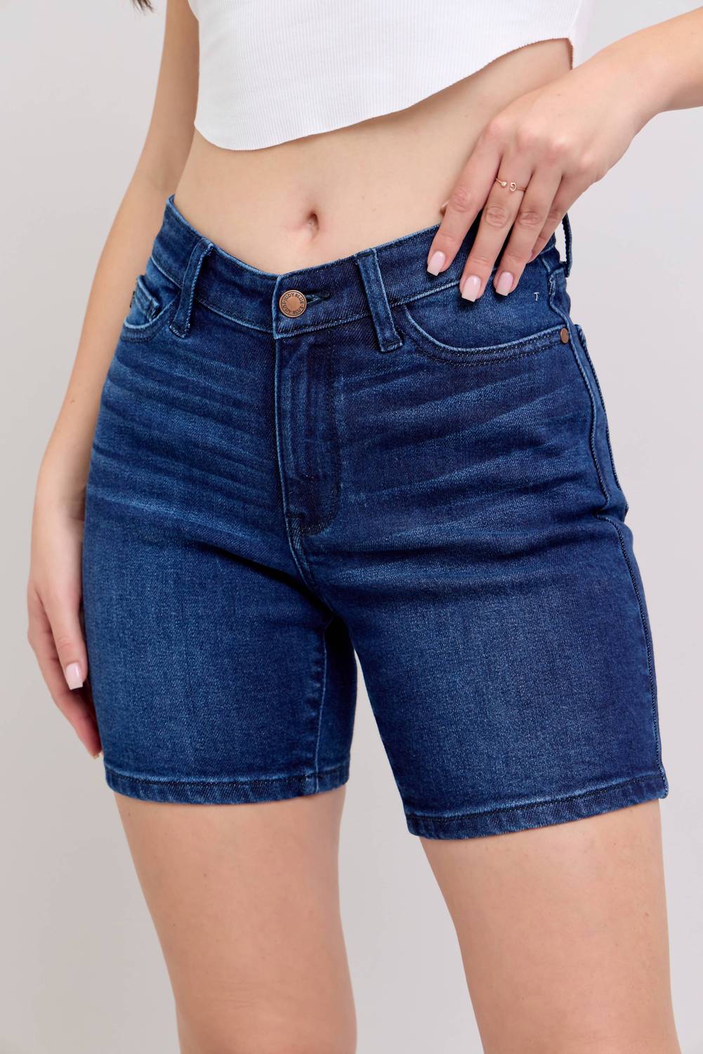 Judy Blue - V-front Bermuda Shorts