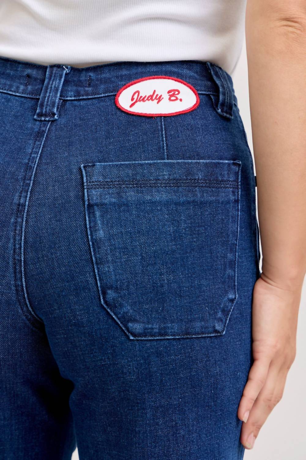Judy Blue - Retro Wide With Patch Pockets And Twisted Seams Jean