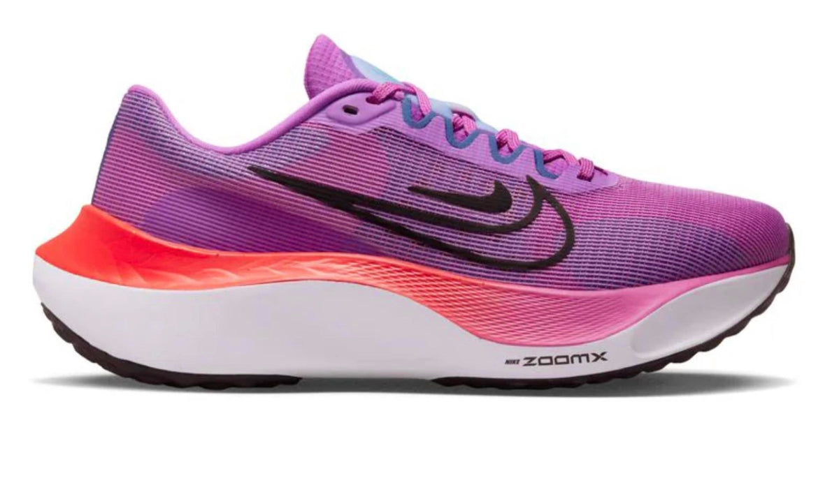 Nike - WOMEN'S ZOOM FLY 5 B/ MEDIUM WIDTH