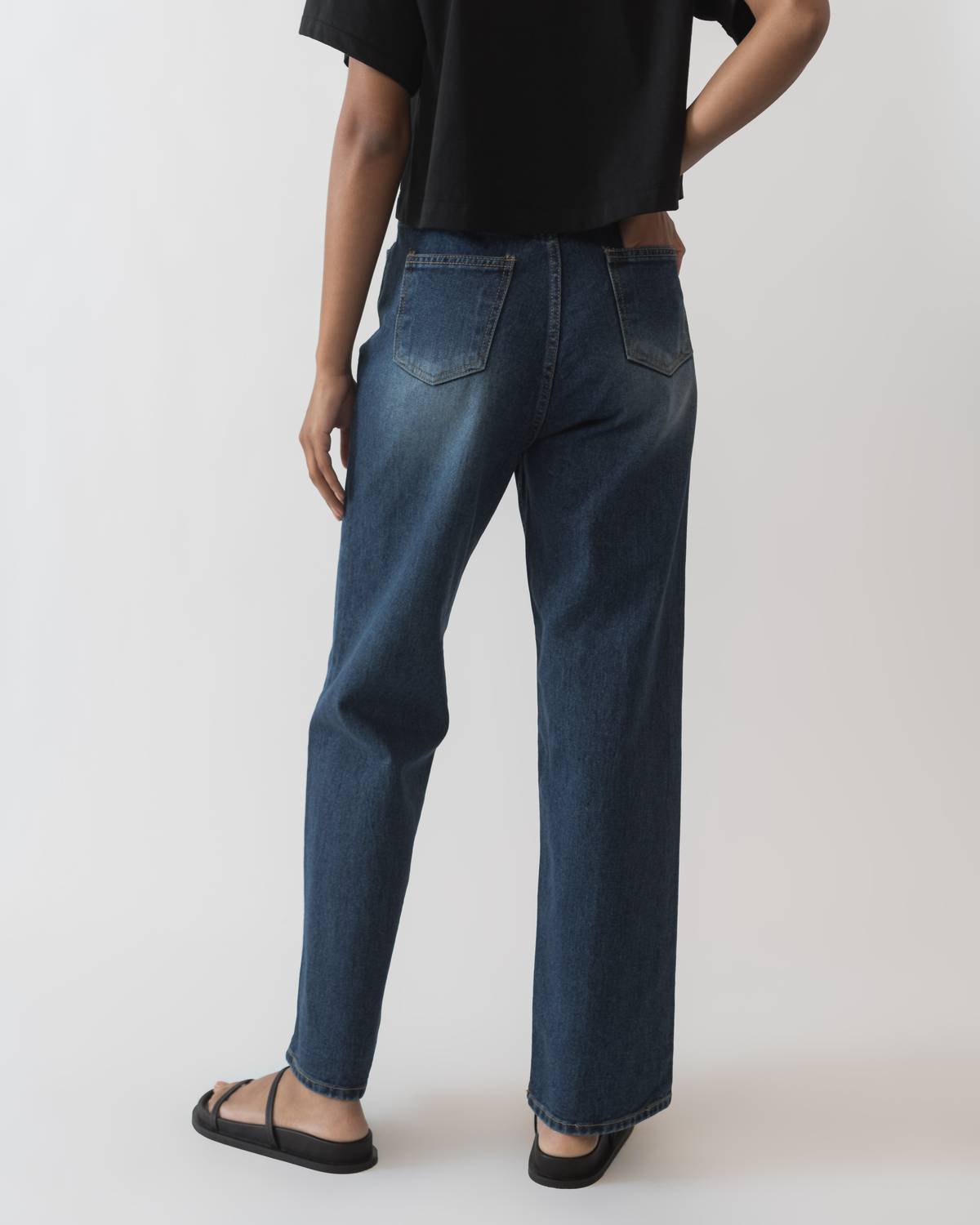 Buckle - Straight Leg Jeans