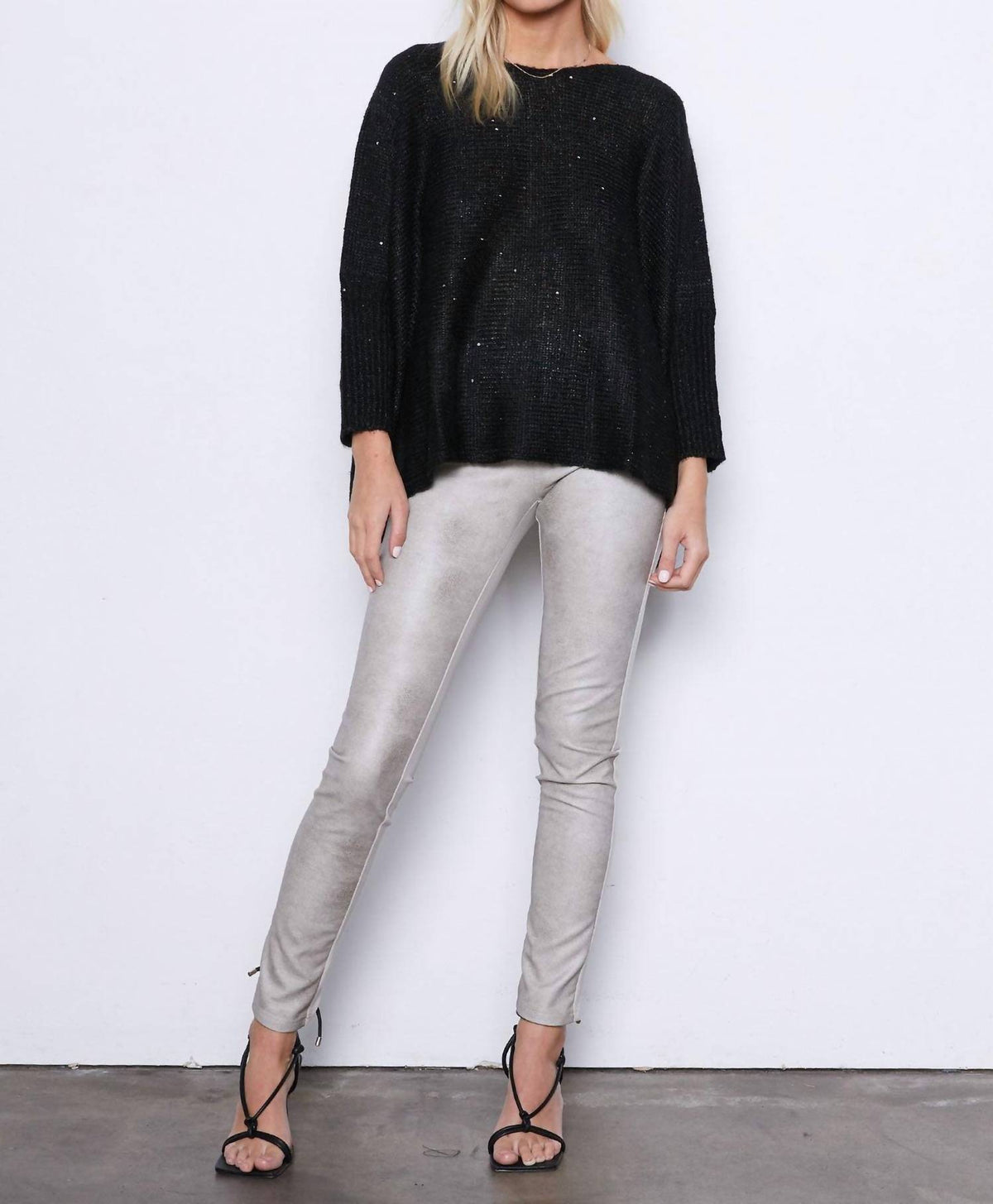 Tart Collections - Bella Top