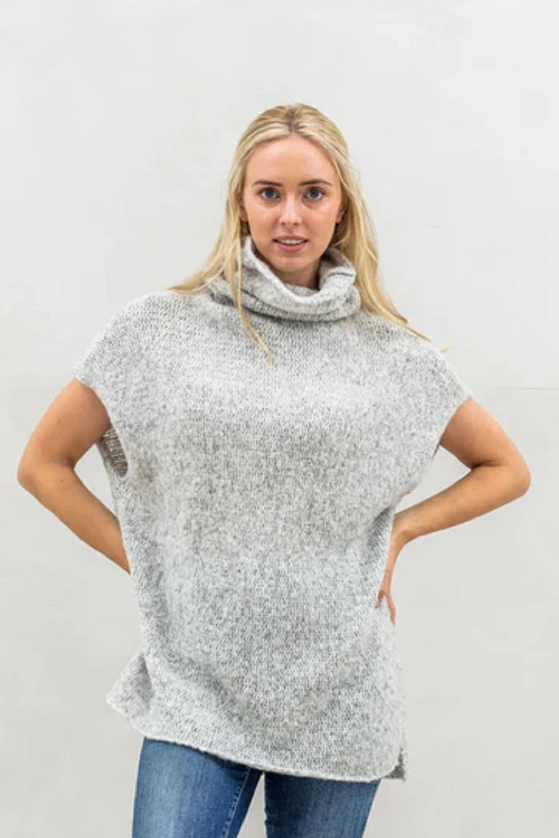 VERO MODA Women's Lia Sweater Vest Gray