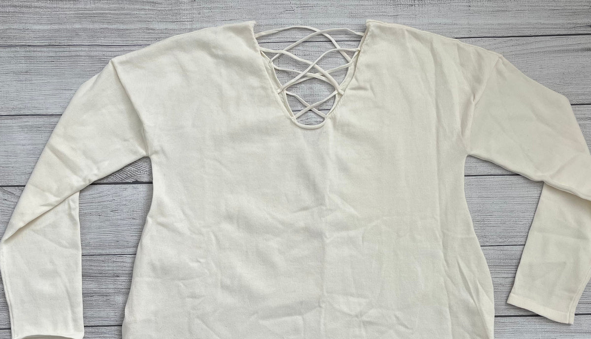 Frankie & Pop Women's Long Sleeve Cage V Neck Knit Sweater Top White Size Large