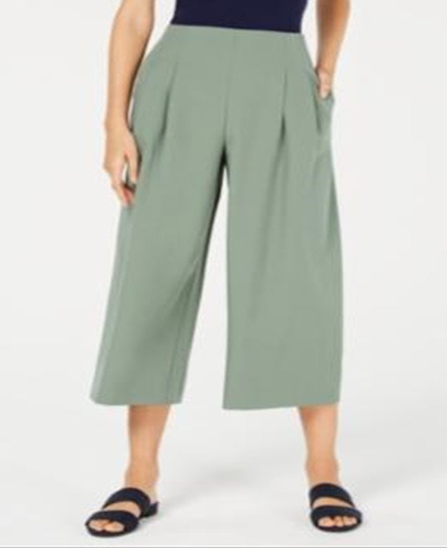 Maison Jules Women's Pleated Cropped Pants Green Size 12